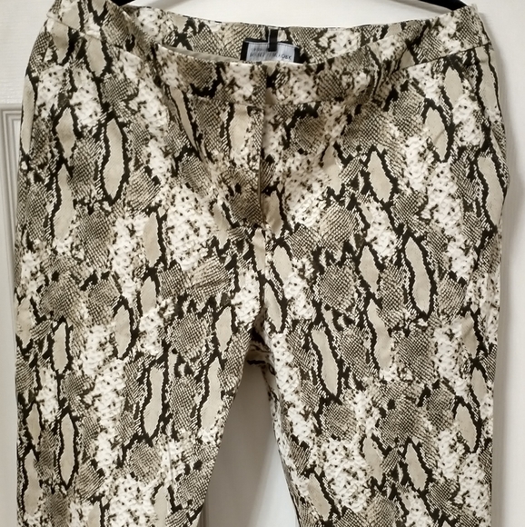 Pants - Picture 3 of 4